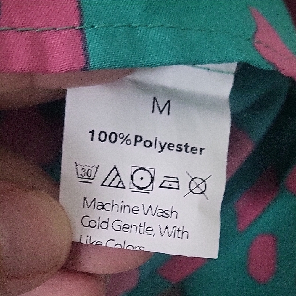 Lot of 5 Women’s Blouses Size Medium | Bold Prints | Lightweight - Picture 16 of 16